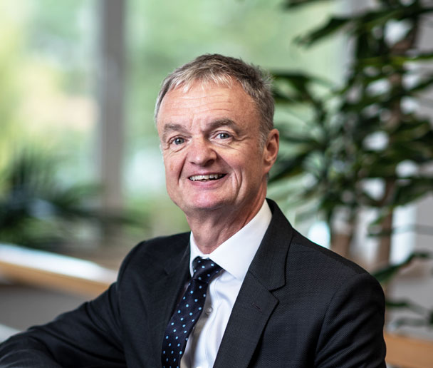 Wallace Dobbin BA, Barrister